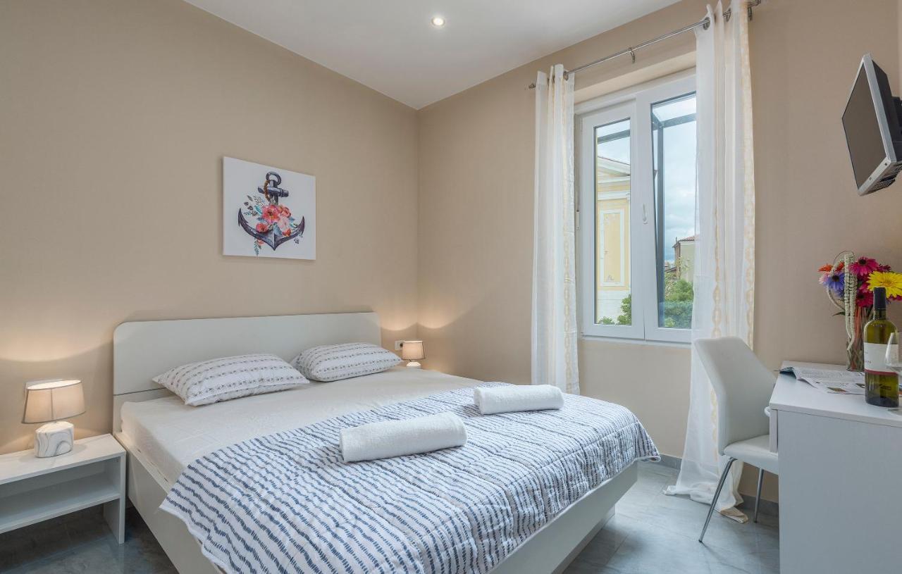 Roberto Rooms Porec Luaran gambar