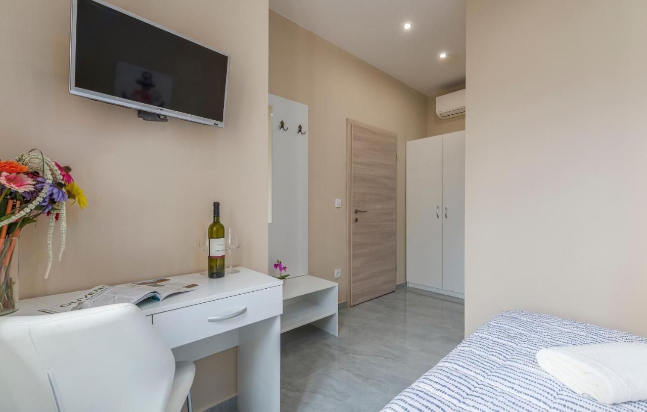 Roberto Rooms Porec Luaran gambar
