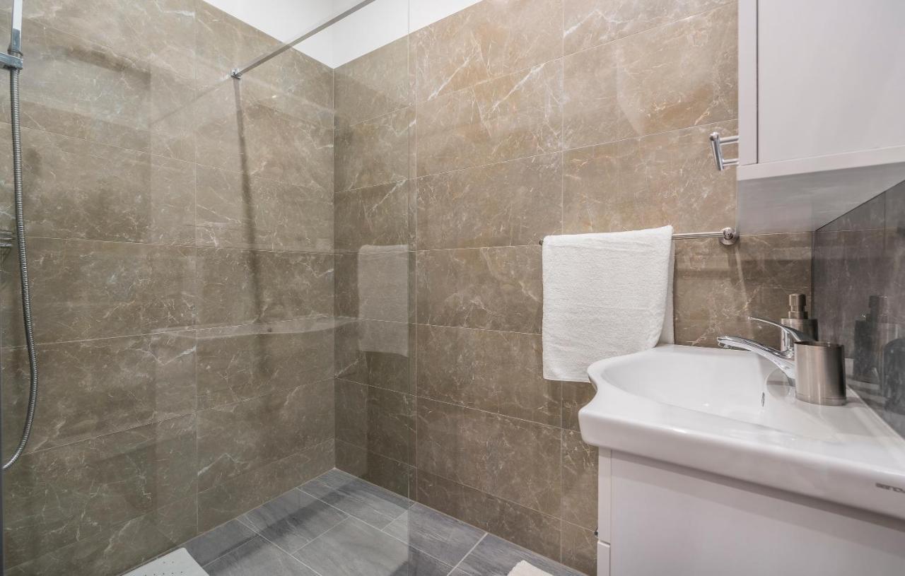 Roberto Rooms Porec Luaran gambar