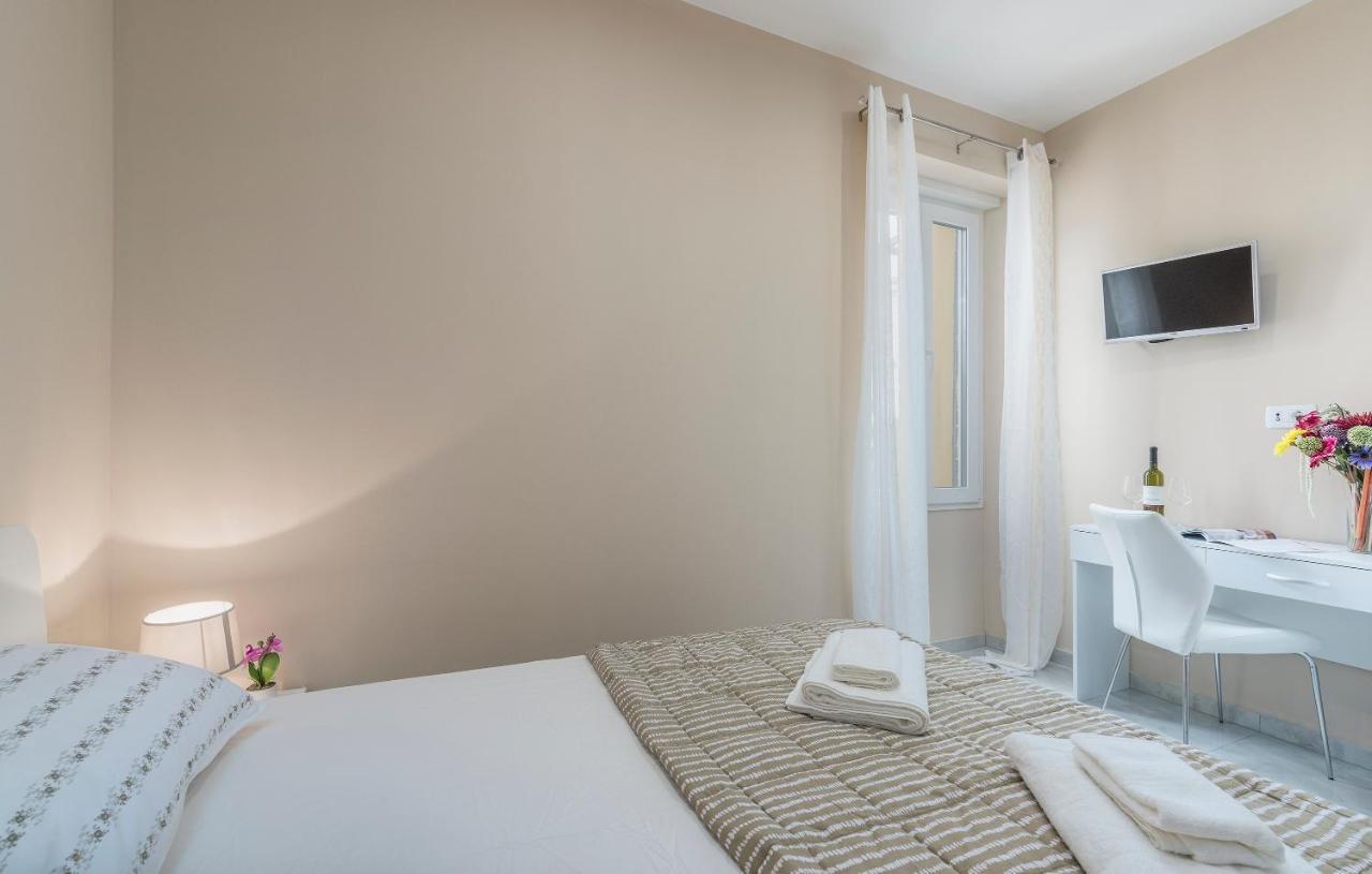 Roberto Rooms Porec Luaran gambar